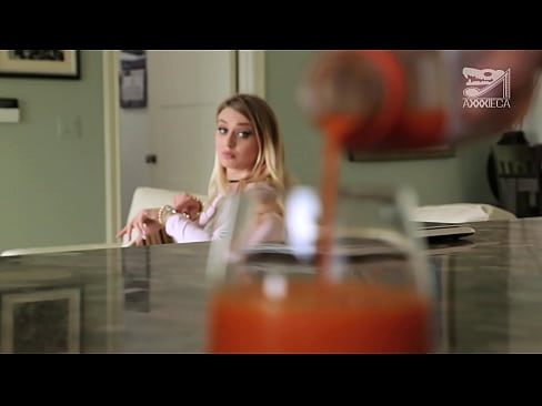 ❤️ Une fille chaude avec de gros seins et une chatte serrée reçoit la bite d'un perdant, mais très fort. ☑  Sexe at fr.xxxpornimages.ru ️❤