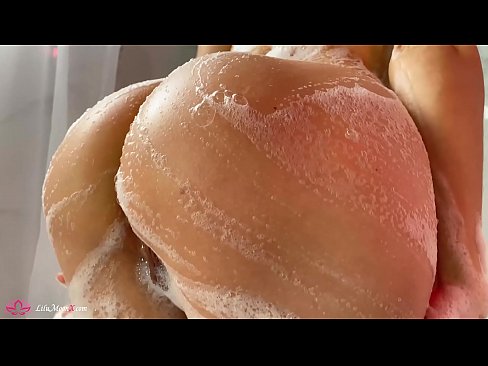 ❤️ Une brune masturbe sa chatte avec un vibrateur jusqu'à un orgasme intense sous la douche. ☑ Sexe at fr.xxxpornimages.ru ️❤
